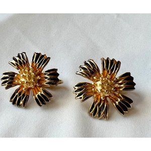Vintage Black Enamel Flower Gold Tone Clip On Estate Earrings